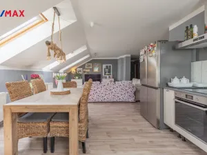 Prodej rodinného domu, Lom, Komenského, 300 m2