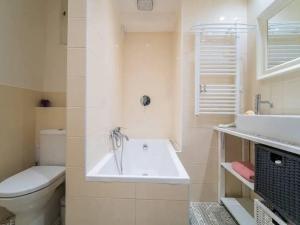 Pronájem bytu 3+1, Praha - Košíře, 42 m2