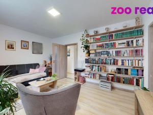 Prodej bytu 3+1, Volary, Sídl. Míru, 70 m2