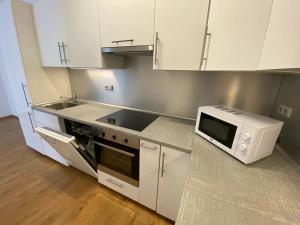 Pronájem bytu 2+kk, Praha - Smíchov, Na Celné, 55 m2