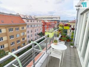 Pronájem bytu 2+kk, Praha - Holešovice, Osadní, 77 m2