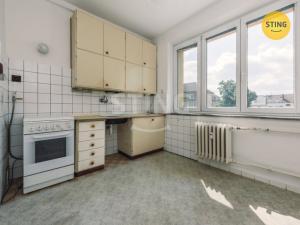 Prodej bytu 2+1, Pardubice, Benešovo náměstí, 55 m2