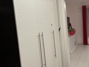 Pronájem bytu 1+kk, Praha - Motol, Plzeňská, 30 m2