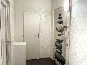 Prodej bytu 3+1, Praha - Hlubočepy, Lamačova, 68 m2