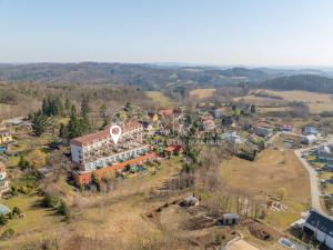 Prodej bytu 2+kk, Kamenice - Ládví, Benešovská, 54 m2