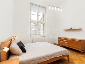 Pronájem bytu 4+kk, Praha - Žižkov, Jeseniova, 101 m2