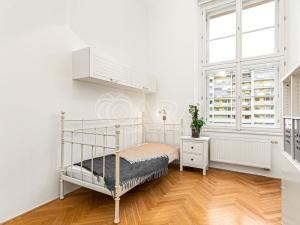 Pronájem bytu 4+kk, Praha - Žižkov, Jeseniova, 101 m2