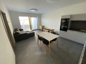 Pronájem bytu 4+kk, Včelná, Jiráskova, 80 m2