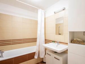 Prodej bytu 2+1, Praha - Kamýk, Cihlářova, 66 m2