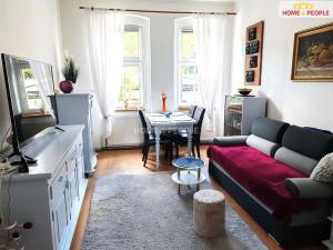 Prodej bytu 3+1, Karlovy Vary, Chebská, 69 m2