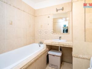 Prodej bytu 3+1, Český Krumlov - Domoradice, Urbinská, 71 m2