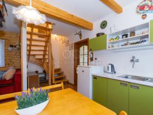 Prodej chaty, Vinary, 70 m2