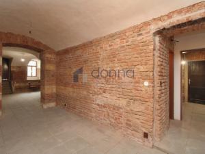 Pronájem obchodního prostoru, Praha, Rybalkova, 105 m2