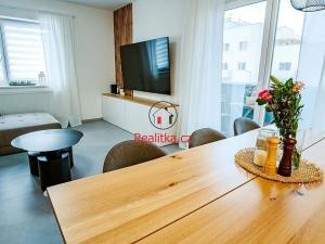 Prodej bytu 3+kk, Hořovice, U Školky, 80 m2