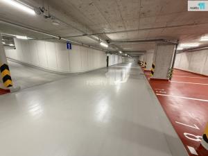 Pronájem garáže, Praha - Kamýk, Zimova, 13 m2