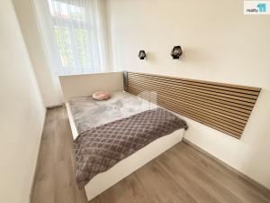 Pronájem bytu 3+kk, Praha - Nusle, Táborská, 56 m2