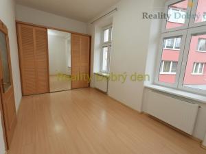 Pronájem bytu 2+kk, Opava, Skřivánčí, 55 m2