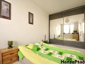 Prodej bytu 2+kk, Praha - Letňany, Zlonická, 50 m2