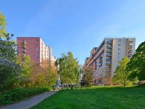 Pronájem garáže, Praha - Troja, Hnězdenská, 15 m2