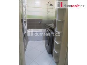 Pronájem bytu 2+kk, Praha - Bubeneč, N. A. Někrasova, 55 m2