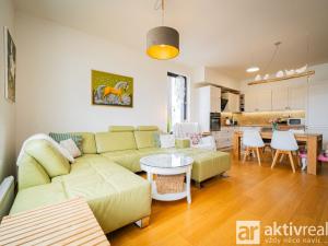 Prodej bytu 3+kk, Praha - Dolní Chabry, 94 m2