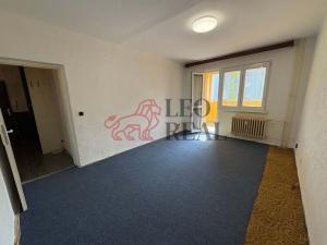 Prodej bytu 2+1, Karviná - Mizerov, tř. Těreškovové, 56 m2