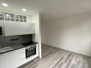 Pronájem bytu 2+kk, Zlín, Křiby, 34 m2