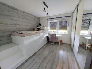 Prodej rodinného domu, Havířov - Prostřední Suchá, Hornická, 164 m2