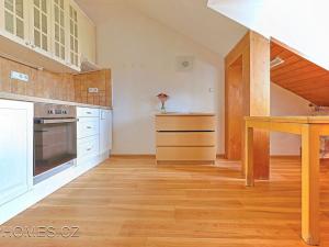 Pronájem bytu 2+kk, Praha - Bubeneč, Terronská, 42 m2