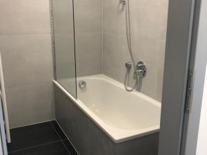 Pronájem bytu 2+kk, Praha - Vršovice, Omská, 55 m2