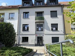 Pronájem bytu 2+kk, Praha - Vršovice, Omská, 55 m2