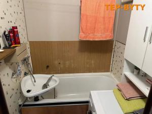 Prodej bytu 4+1, Teplice, Rohová, 90 m2