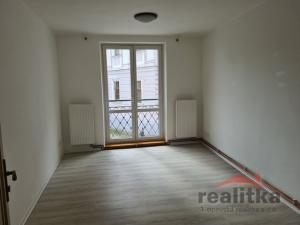 Pronájem bytu 2+1, Opava - Město, náměstí Osvoboditelů, 48 m2