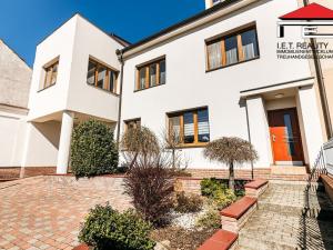 Prodej činžovního domu, Brno - Komín, 332 m2