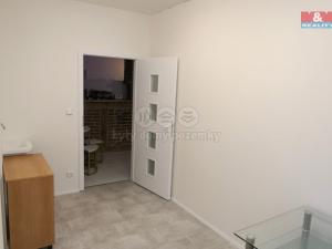 Pronájem obchodního prostoru, Zdice, Čs. armády, 18 m2