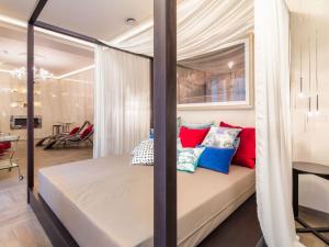 Prodej atypického bytu, Karlovy Vary, Vřídelní, 94 m2