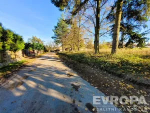 Prodej pozemku pro bydlení, Okrouhlo, 900 m2