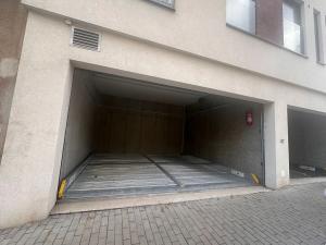 Pronájem garáže, Praha - Libeň, Ve vrchu, 15 m2