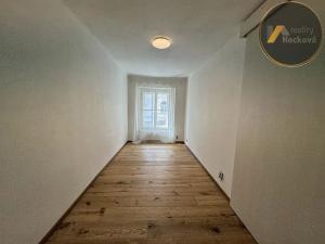 Pronájem bytu 4+kk, Praha - Vršovice, Charkovská, 74 m2