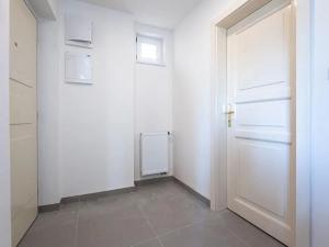 Pronájem bytu 1+kk, Praha - Nové Město, Lípová, 47 m2