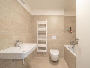 Pronájem bytu 2+kk, Praha - Modřany, Mezi vodami, 57 m2