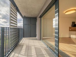Pronájem bytu 2+kk, Praha - Modřany, Mezi vodami, 57 m2