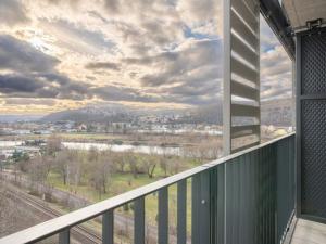 Pronájem bytu 2+kk, Praha - Modřany, Mezi vodami, 57 m2