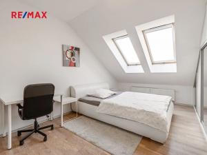 Pronájem bytu 2+kk, Praha - Dejvice, Velvarská, 53 m2