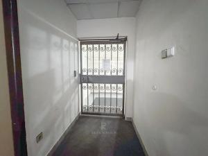 Pronájem obchodního prostoru, Praha - Vinohrady, Nitranská, 15 m2