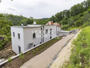 Pronájem vily, Praha - Dejvice, V Šáreckém údolí, 253 m2