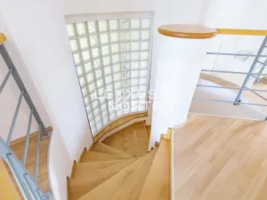 Pronájem rodinného domu, Jesenice, Rorýsová, 260 m2