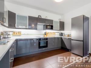 Prodej bytu 4+kk, Praha - Ruzyně, Karlovarská, 98 m2