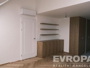 Pronájem bytu 3+kk, Praha - Vinohrady, Polská, 106 m2
