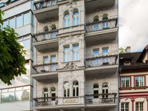 Prodej bytu 2+kk, Karlovy Vary, Vřídelní, 63 m2